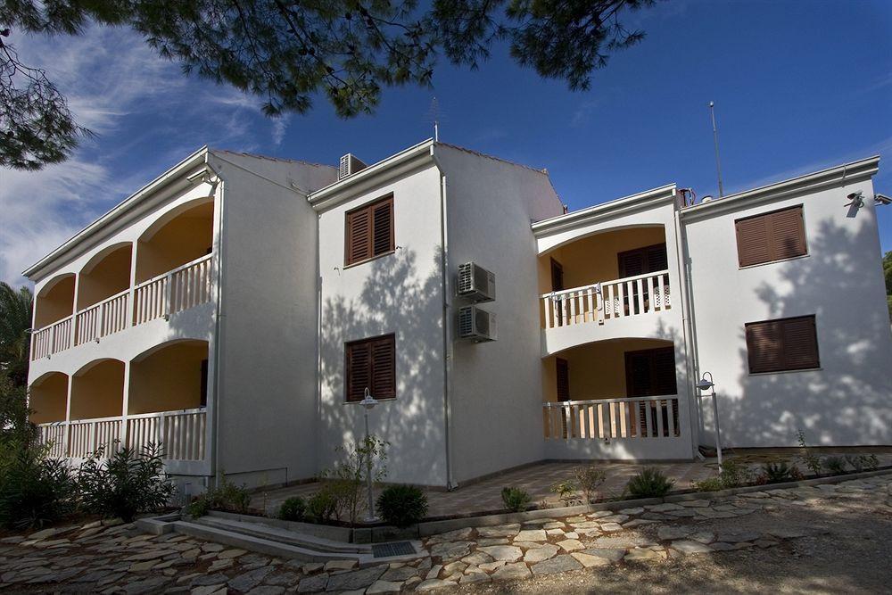 פודסטראנה Beach Apartments Lavica מראה חיצוני תמונה