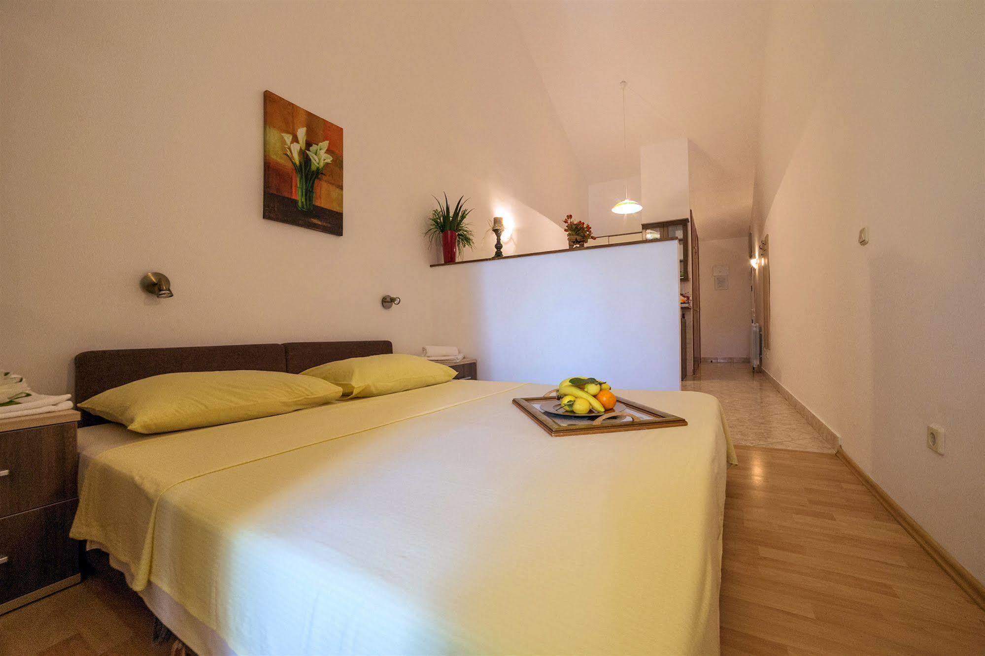 פודסטראנה Beach Apartments Lavica מראה חיצוני תמונה